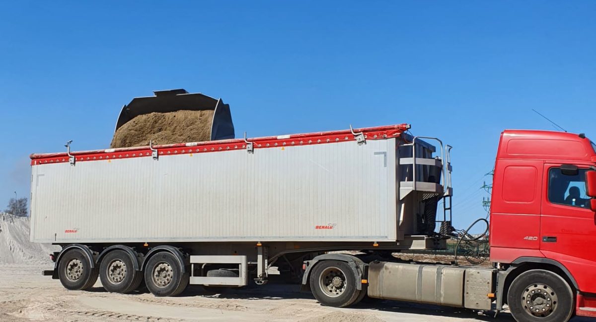 Beramo kravu pārvadājumi Vietējie un starptautiskie beramo kravu pārvadājumi